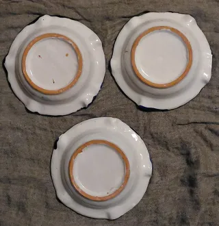 3 Ceniceros antiguos de cerámica Fajalauza.