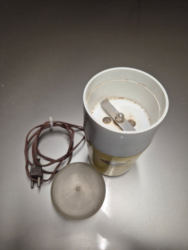 Molinillo de café antiguo Whisper Swirl