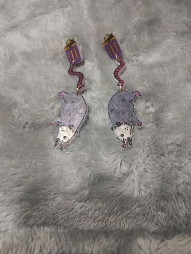 Pendientes Zarigüeya Trash Can