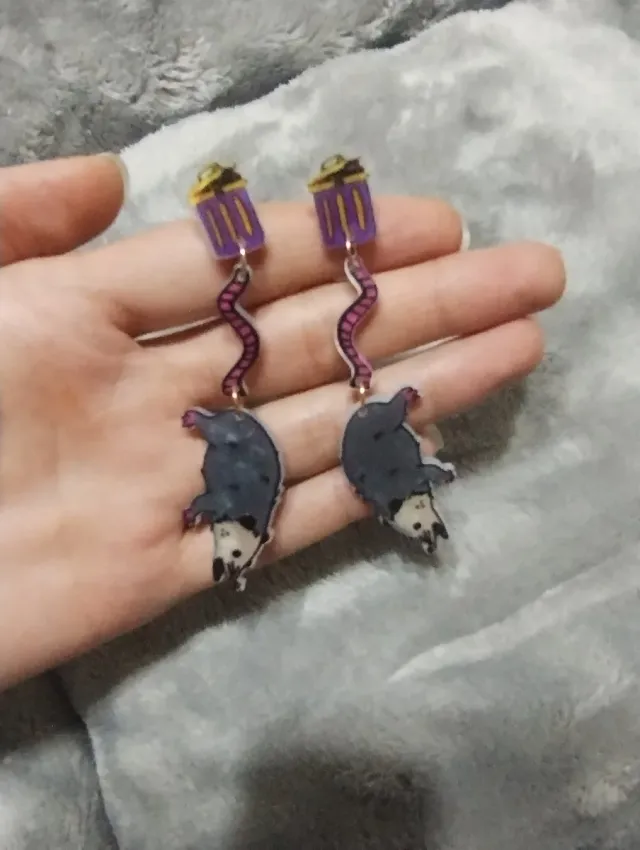 Pendientes Zarigüeya Trash Can