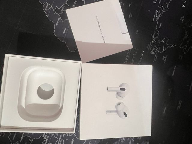 Caja AirPods Pro Apple
