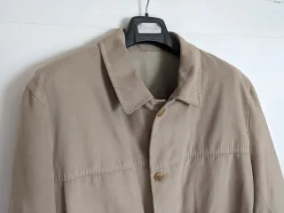 Cazadora beige Jordi Meseguer