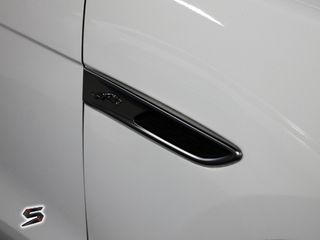 JAGUAR F-Pace 2.0 I4 PHEV 404PS AWD Auto RDynamic