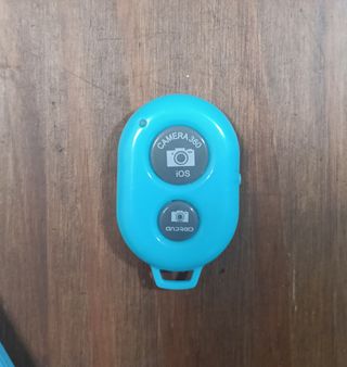 Palo de selfie con mando + trípode con mando