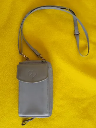 Bolso Cartera Gris con Asa Larga