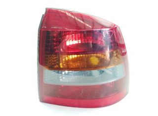 Opel 22374615 piloto tras der 13117093 astra g 1.6