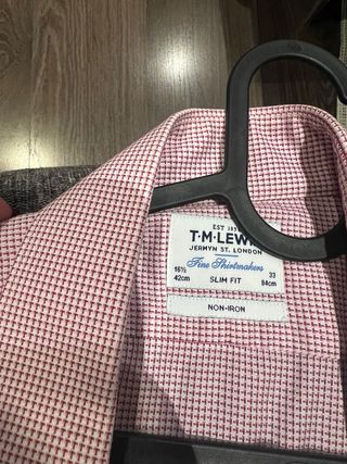Camisa TM Lewin rosa y blanca