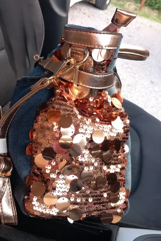 Borsa jeans con paillettes rame