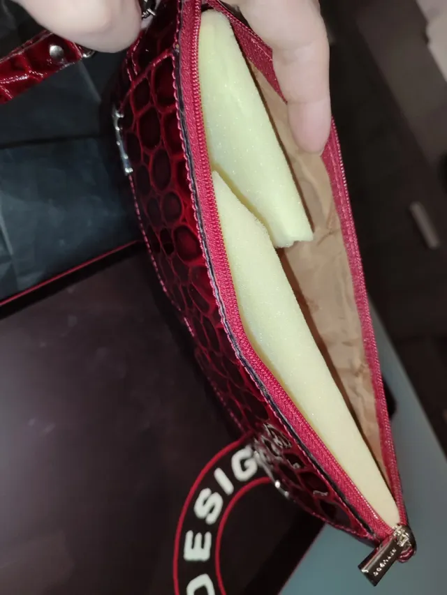 Bolso de mano Petusco charol granate