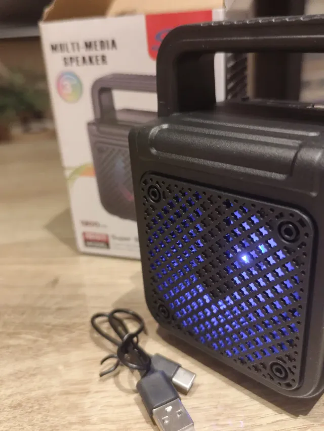 Altavoz Bluetooth RGB