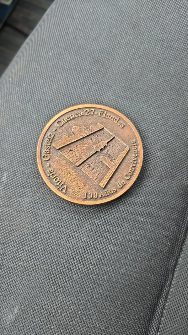 Moneda Conmemorativa 100 Años de Convivencia