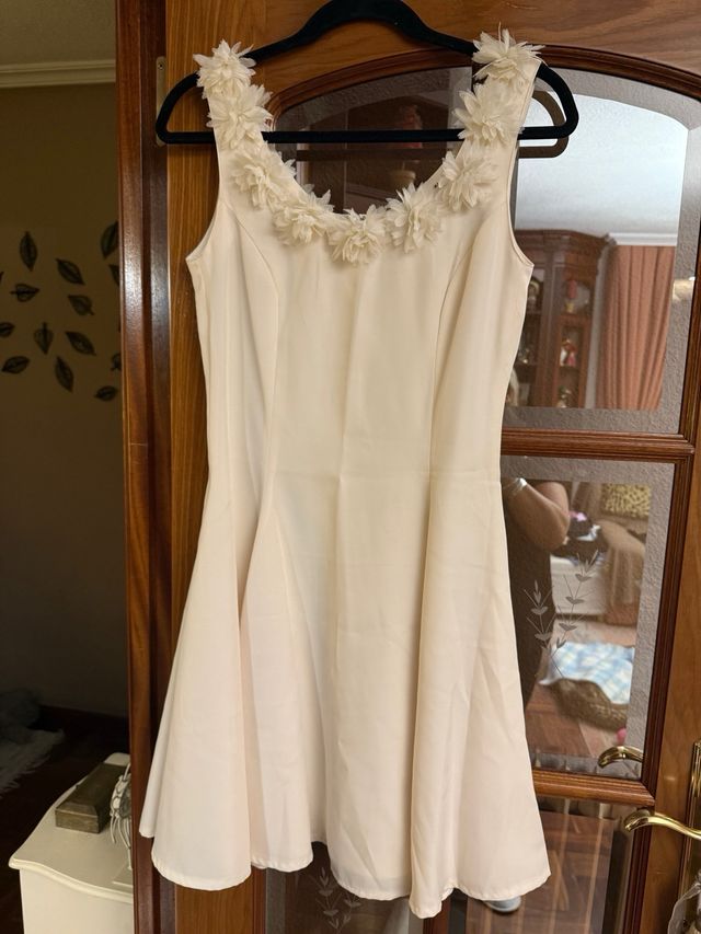 Conjunto Vestido y Torera Beige