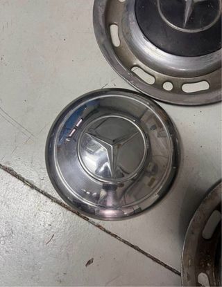 Calotas Mercedes-Benz clásico