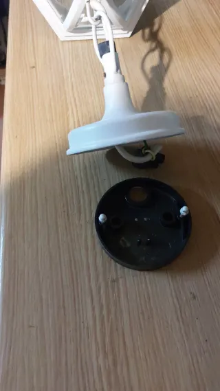 Farol de techo blanco y cristal