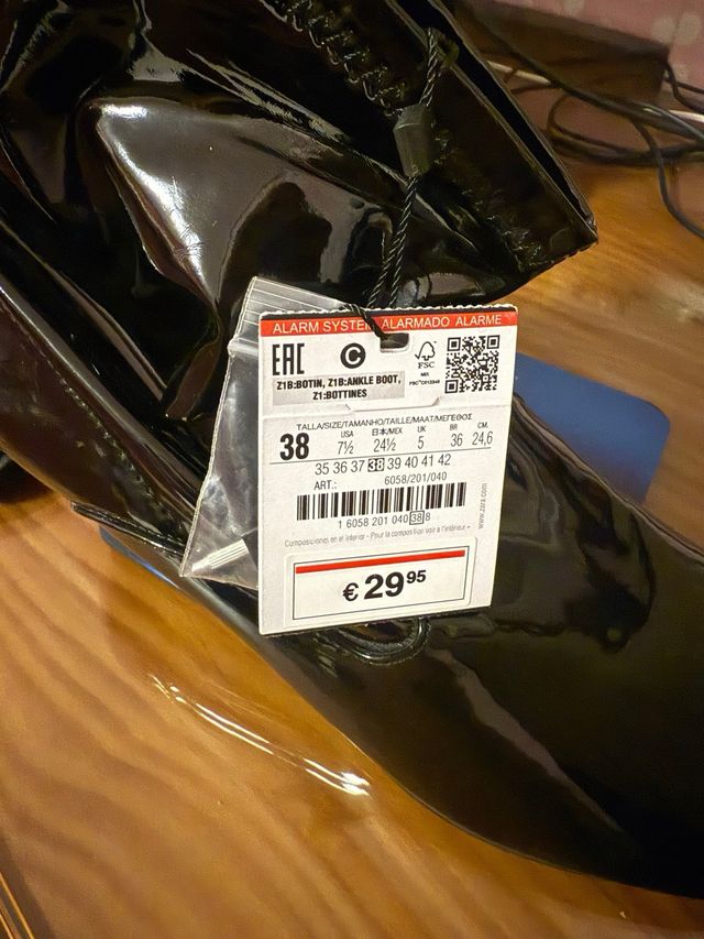 Botín charol Zara tacón fino