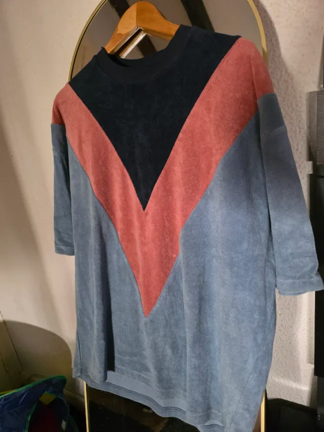 Camiseta ASOS V color block talla S