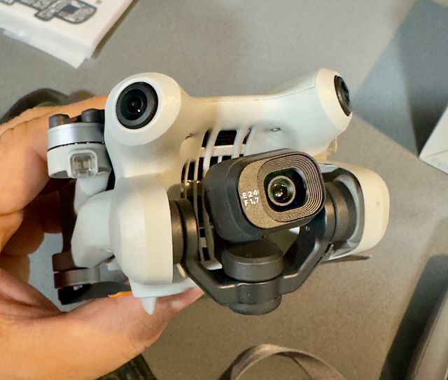 Dron DJI Mini 4 Pro Nuevo + 2 Baterías+Accesorios