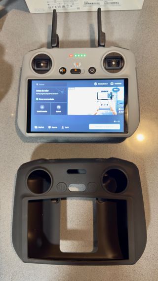 Dron DJI Mini 4 Pro Nuevo + 2 Baterías+Accesorios