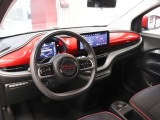 Fiat 500 Electrico Red Hb 320km 85 kW (118 CV)