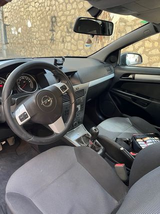 Opel Astra 2006