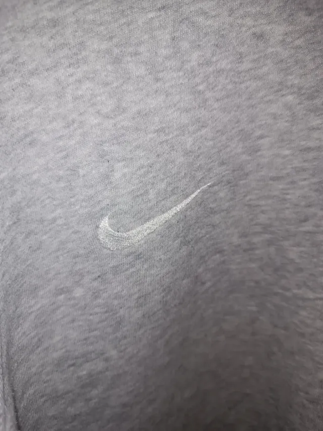 Sudadera Nike Gris