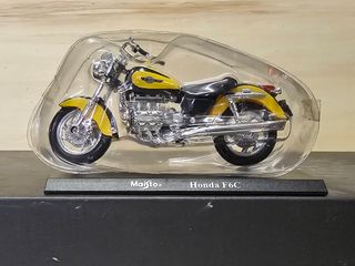 Maisto Honda F6C 1:18 modellino moto