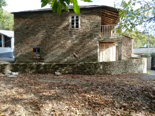 Casa rústica para restaurar