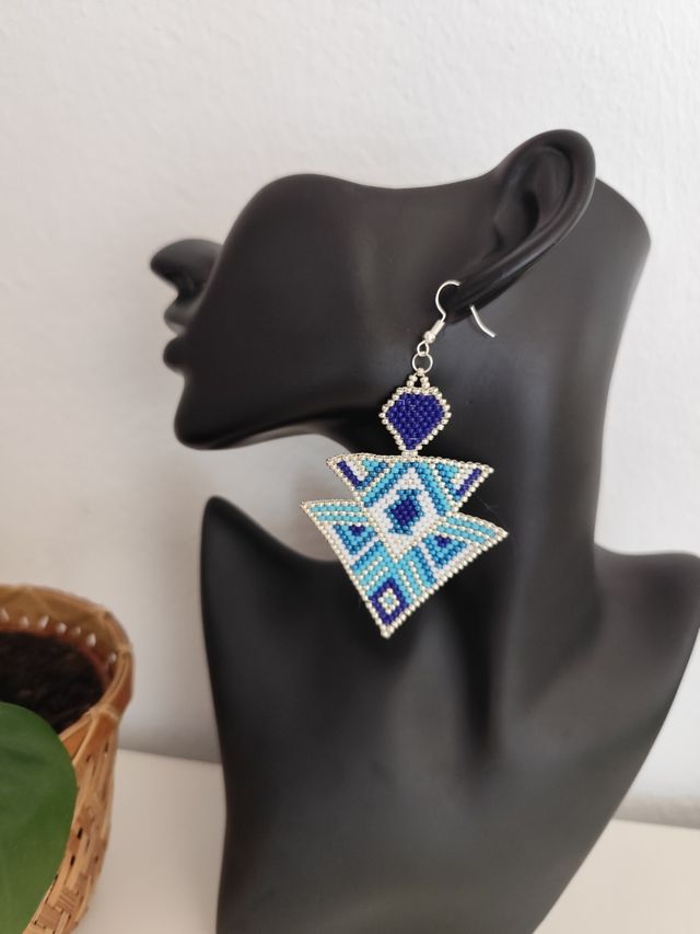 Pendientes Étnicos Azules y Plateados