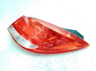 Opel 22930644 piloto tras der insignia a sedan 2.0