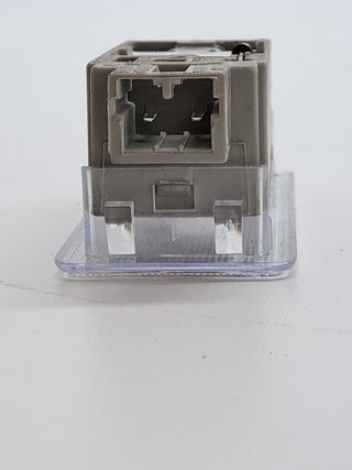 LUZ INTERIOR KIA STONIC (17)