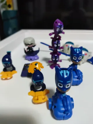 Kinder Joy Varias Figuras
