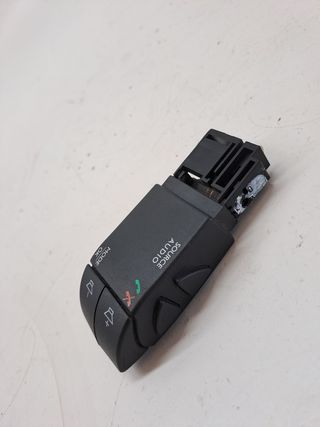 MANDO MULTIFUNCION RENAULT TRAFIC FURGÓN (2)