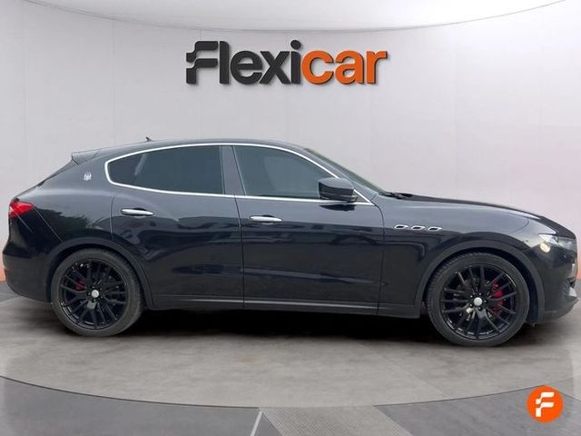Maserati Levante V6 350 HP AWD