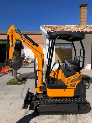 Miniexcavadora Naranja