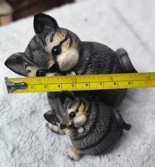 Figura di gatto in ceramica giapponese