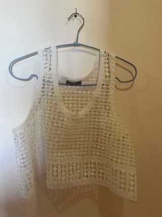 Top Zara blanco encaje crop