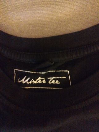 Camiseta Negra Mister Tee T-Shirt Talla XS