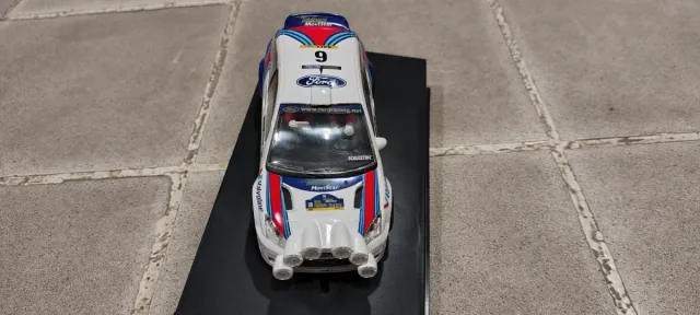 Coche Scalextric Ford Focus C. Sainz