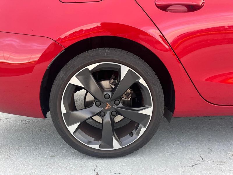 Cupra León 1.5 eTSI DSG 2025, foto 9