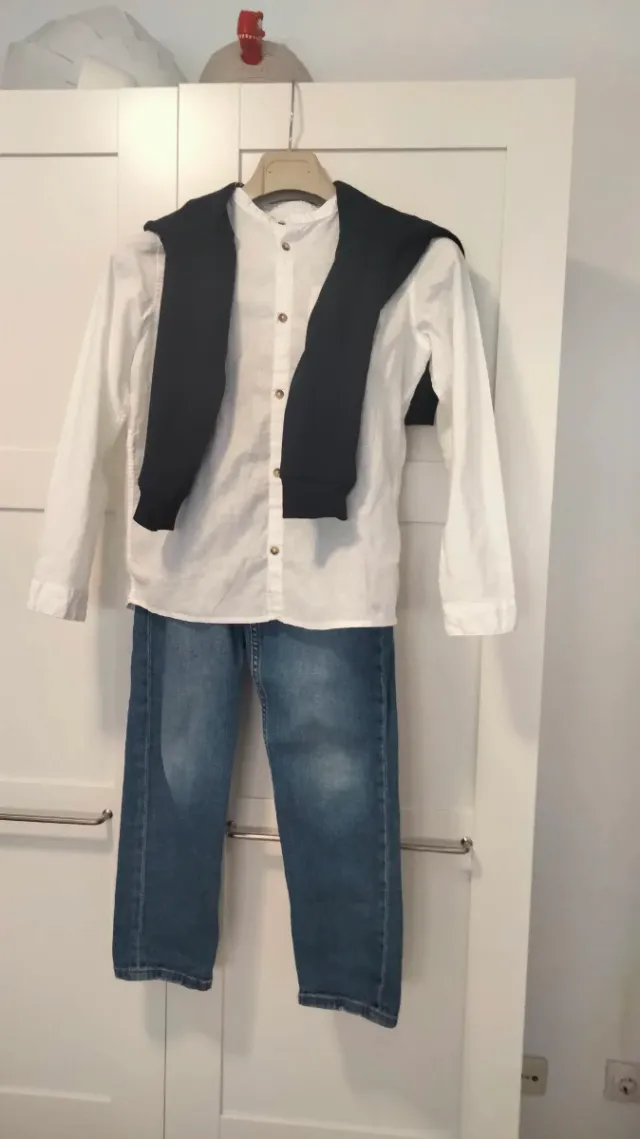 Lote Ropa Niños Camisa Blanca y Jeans
