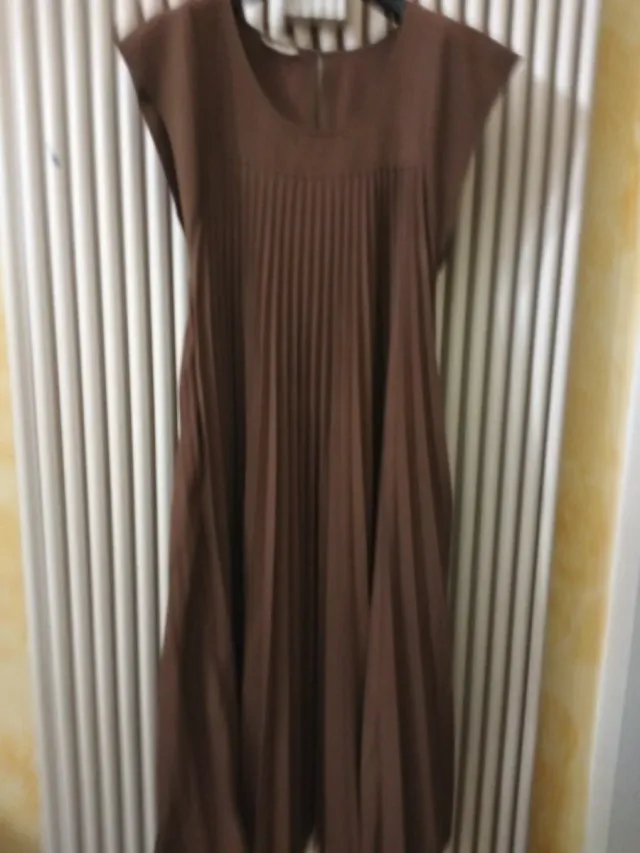 Vestito marrone plissettato taglia unica