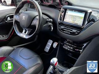 PEUGEOT 208 3p GTi