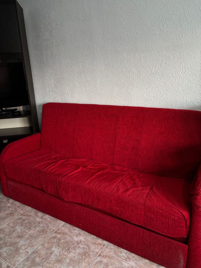 Urge  vender Sofá cama solo hoy