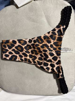 Perizoma nero con dettagli + copricapezzoli