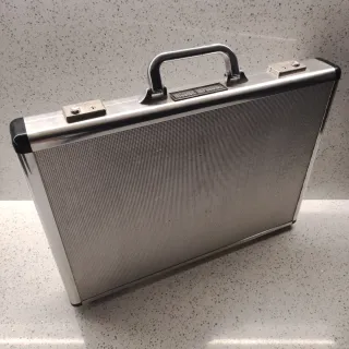 Valigetta Mission Impossible Argento