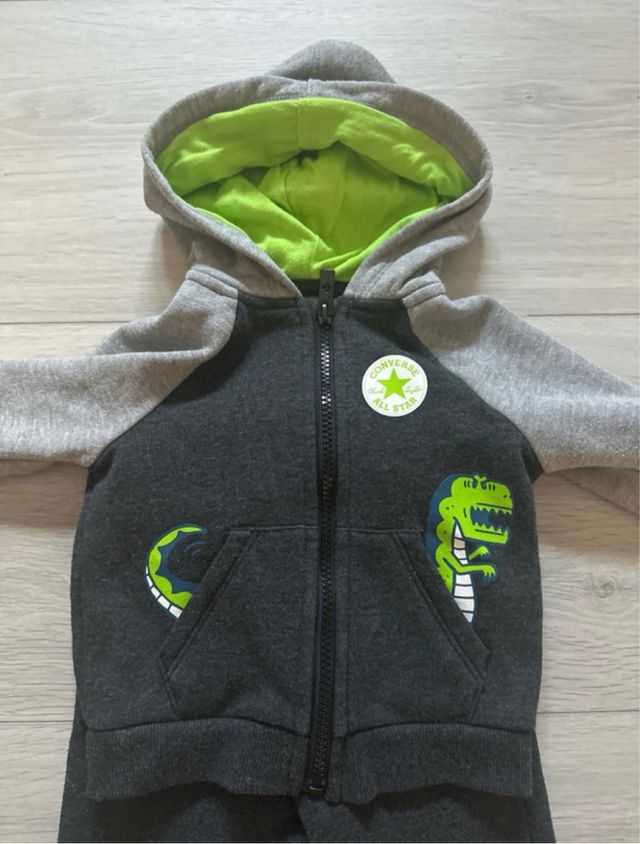 Conjunto Converse Dino Niño