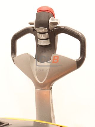 Ref. M-6360 Transpaleta Eléctrica STILL EXU 20