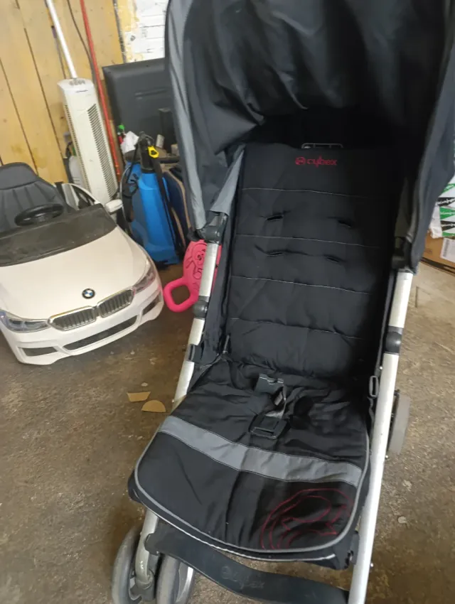 Silla de paseo Cybex negra