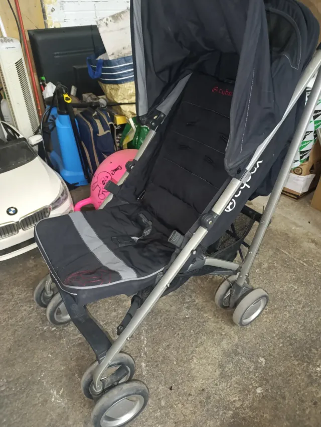 Silla de paseo Cybex negra