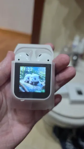 Uriculares con pantalla multimedia blancos